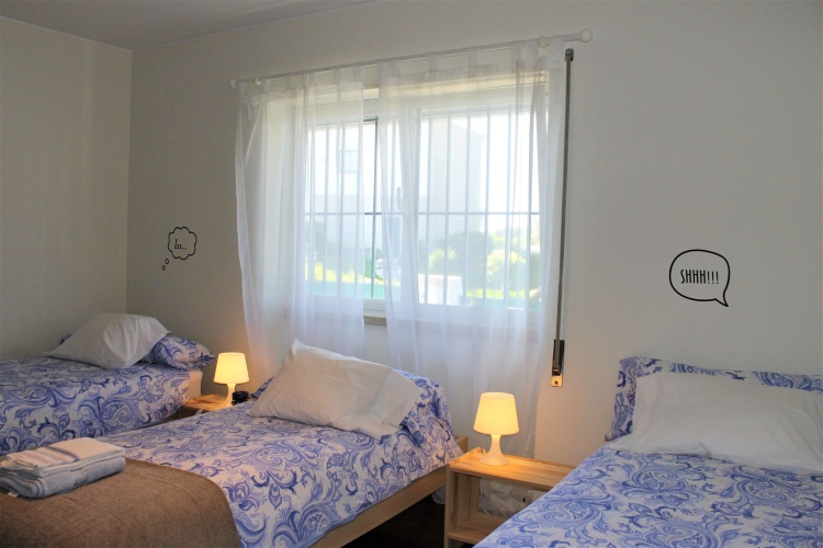 4 Bedrooms Villa