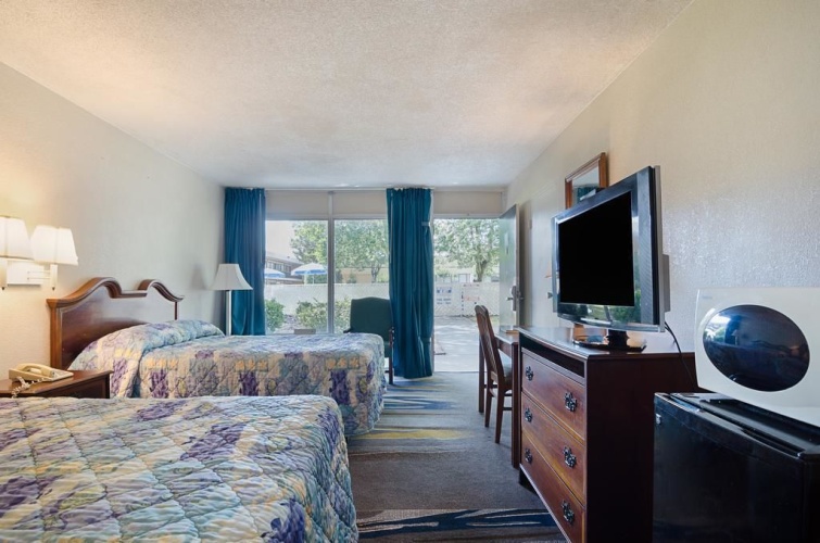 Standard Quadruple room with balcony