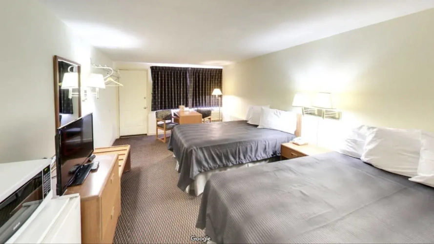 Classic Quadruple room