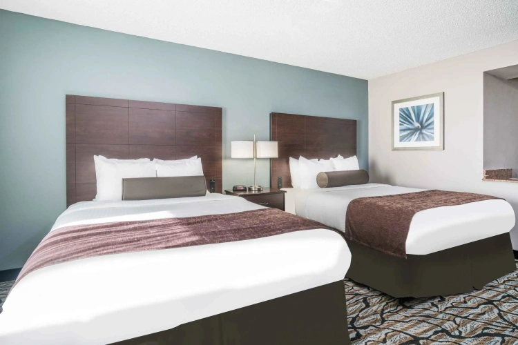 Business Quadruple room