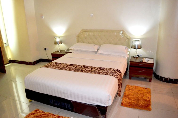 Deluxe Double room with city view