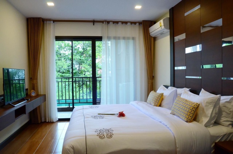 Grand Double Basement Suite