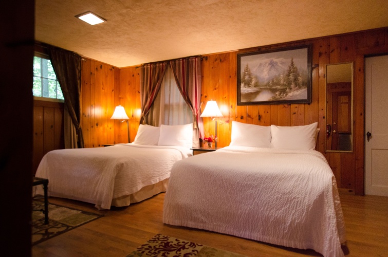 Classic Quadruple room