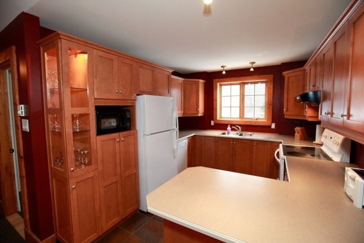 4 Bedrooms Cottage