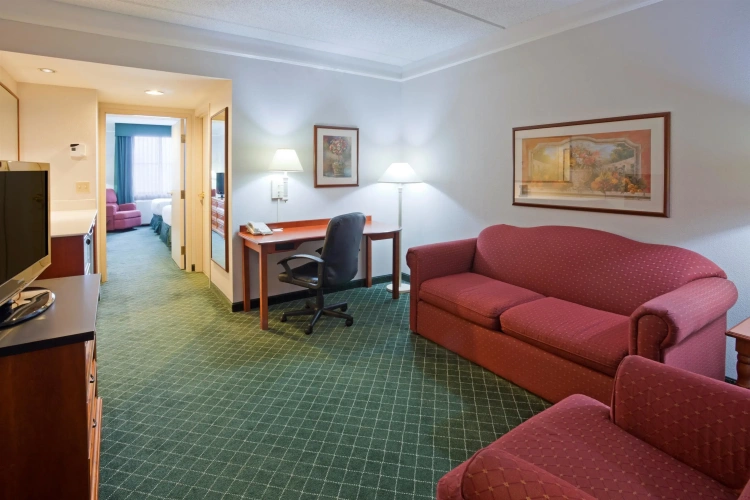 Quadruple Suite