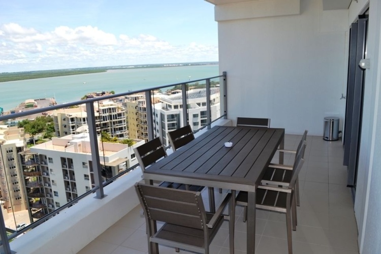 2 Bedrooms Executive Apartment with ocean view
