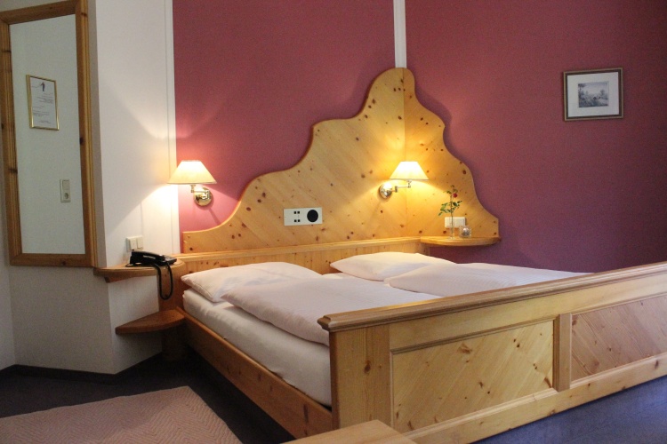 1 Bedroom Deluxe Double room with balcony and with mountain view