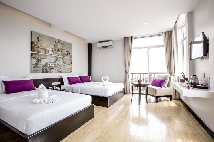 Deluxe Twin room with balcony