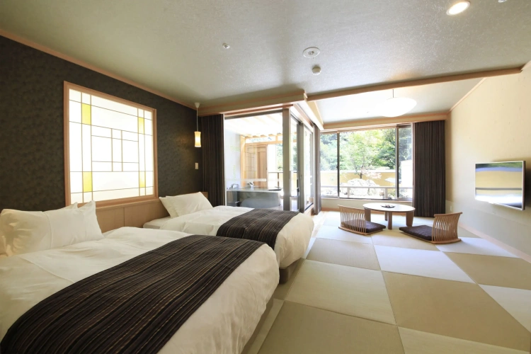 Suisai Japanese-Western Style room