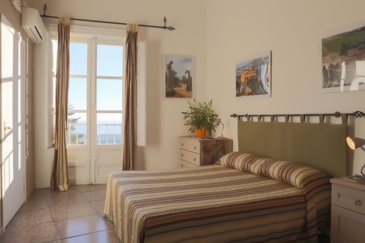 Standard Double room with sea view