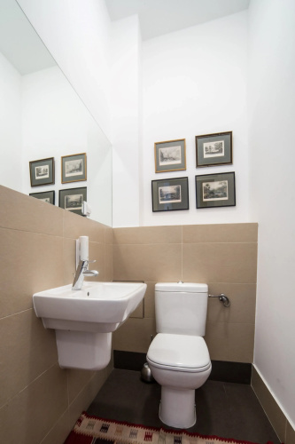 Crystal Suites Old Town