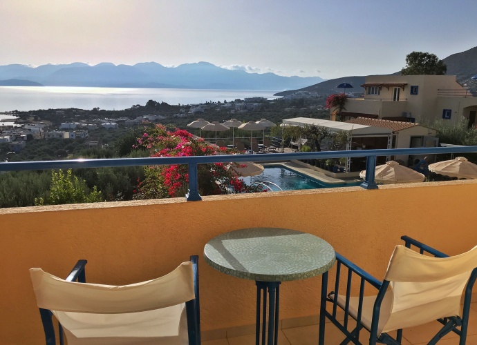 1 Bedroom Apartment with sea view