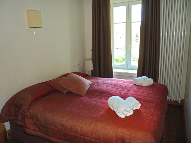 3 Bedrooms Apartment