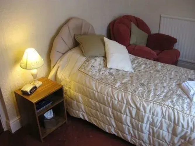 Standard Single Basement room