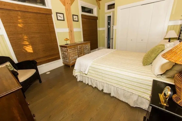 4 Bedrooms Cottage with balcony and with lake view