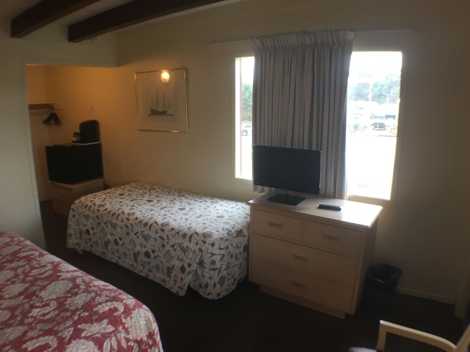 Economy Quadruple room