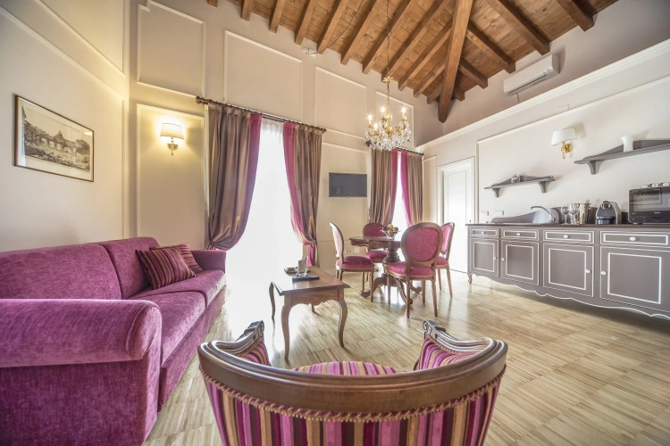 1 Bedroom Apartment with balcony