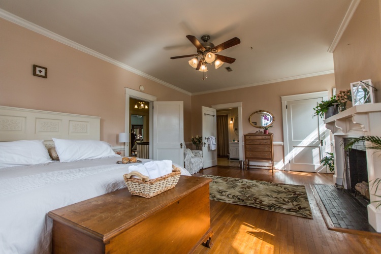 Classic Double Suite