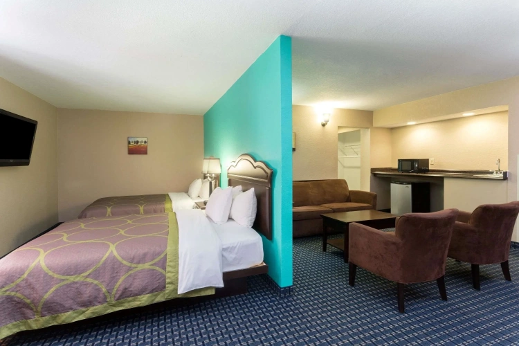 Quadruple Suite
