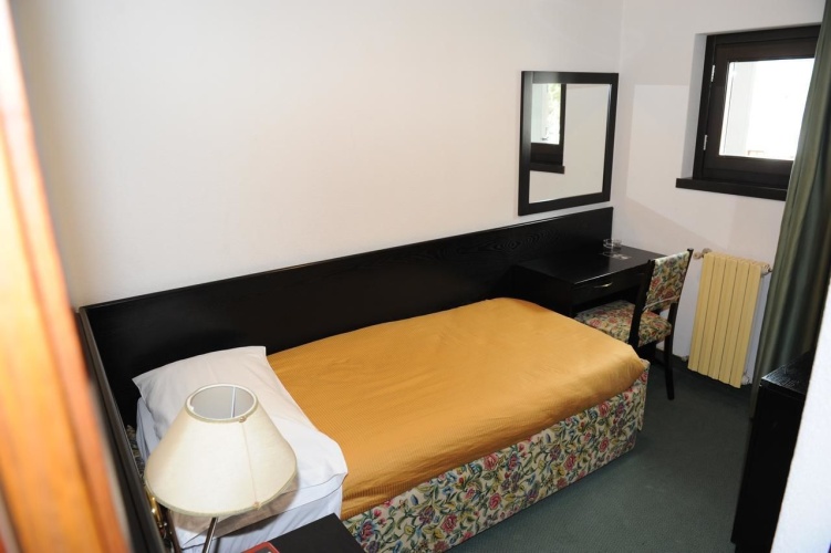 Classic Quadruple room