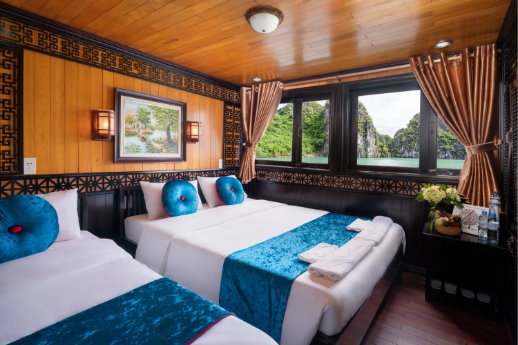 Standard Triple room