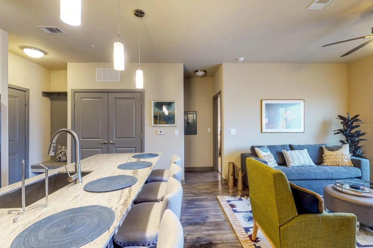2 Bedrooms Suite