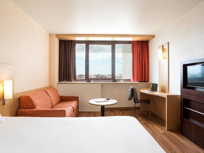 Standard Double room with view