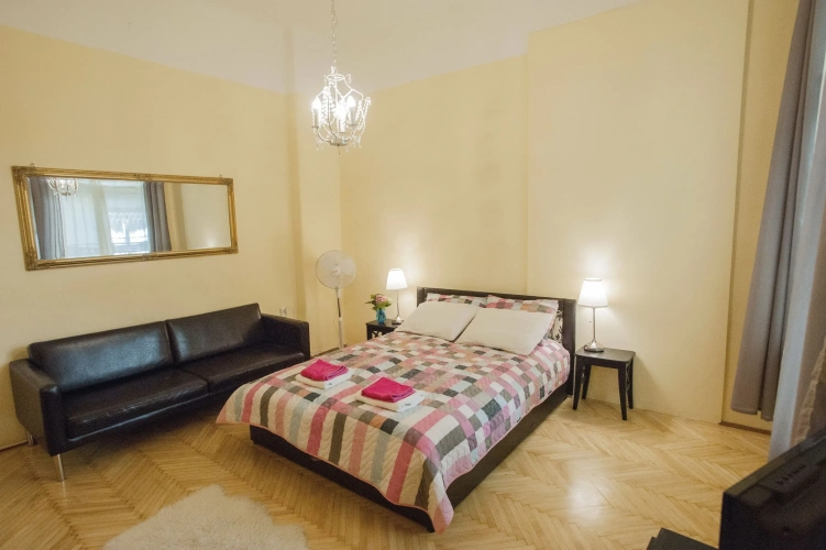 1 Bedroom Apartment