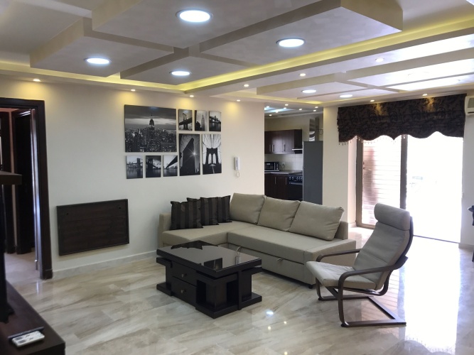 2 Bedrooms Apartment with land view