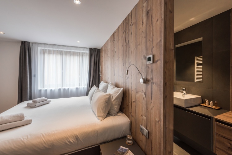 2 Bedrooms Premium Apartment