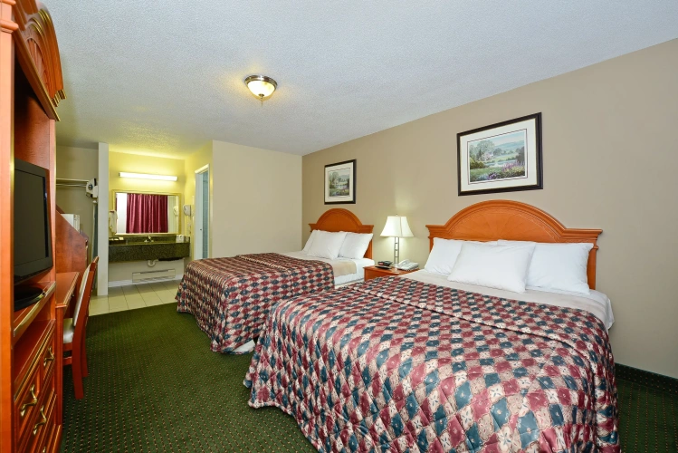 Standard Quadruple room