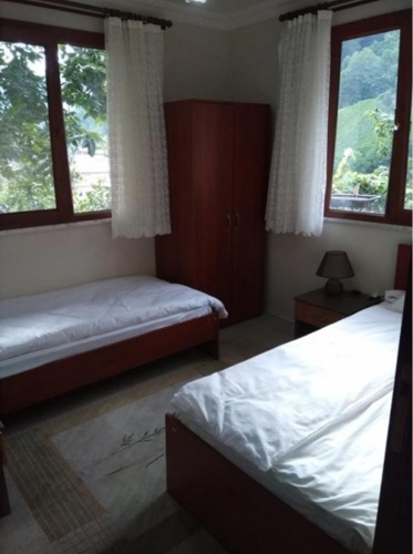 2 Bedrooms Apartment with mountain view