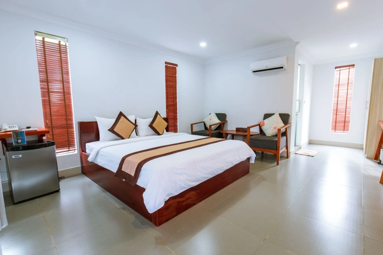 Deluxe Double room with balcony and with garden view