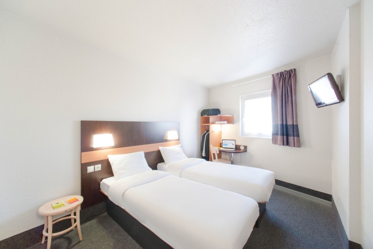 Twin room