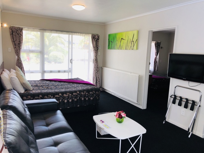 1 Bedroom Quadruple Apartment