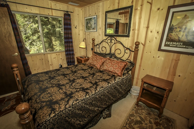 3 Bedrooms Chalet