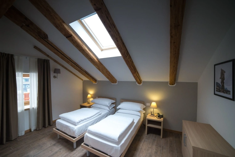 2 Bedrooms Presidential Attic Apartment with balcony and with mountain view