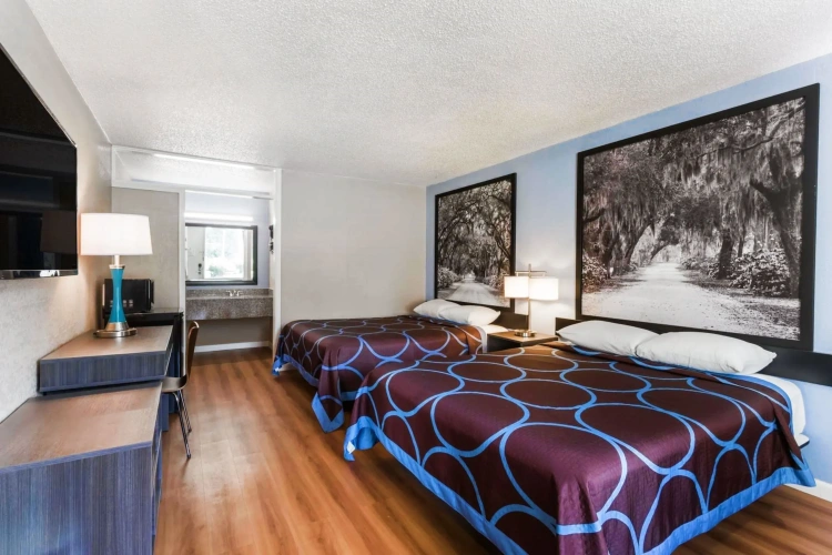 Standard Quadruple room