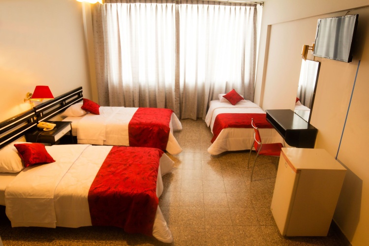 Standard Triple room