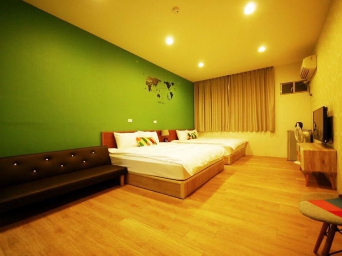 5 Bedrooms Cottage