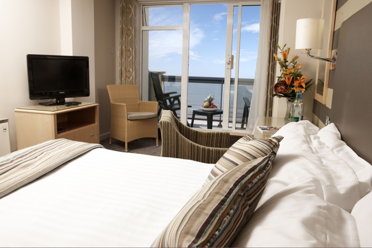 Standard room with balcony and with sea view