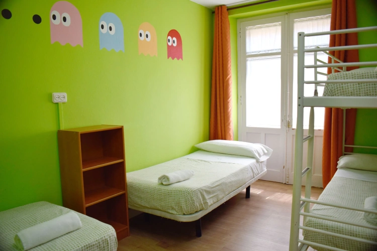 Standard Triple room with balcony
