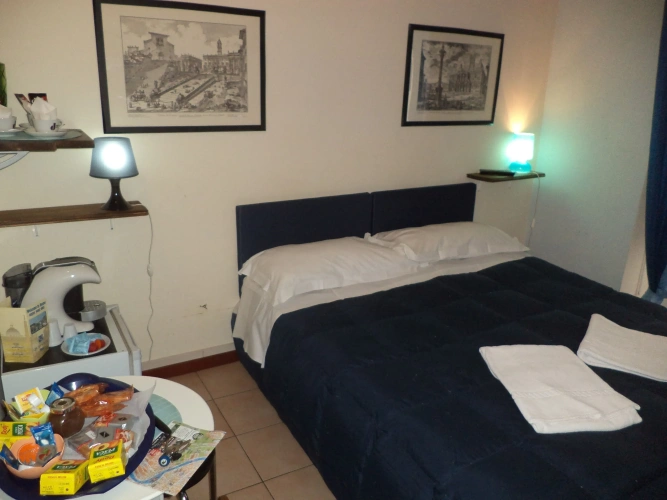 Standard Triple room