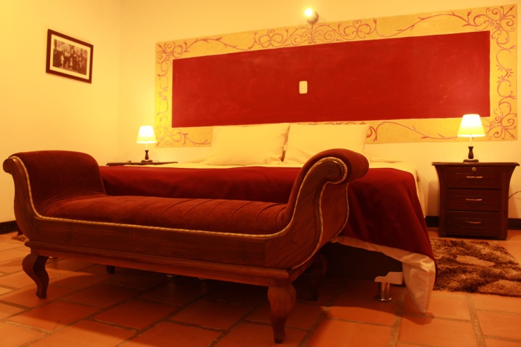Standard Triple room