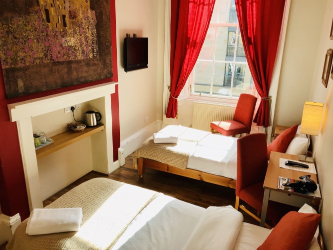 Standard Twin room