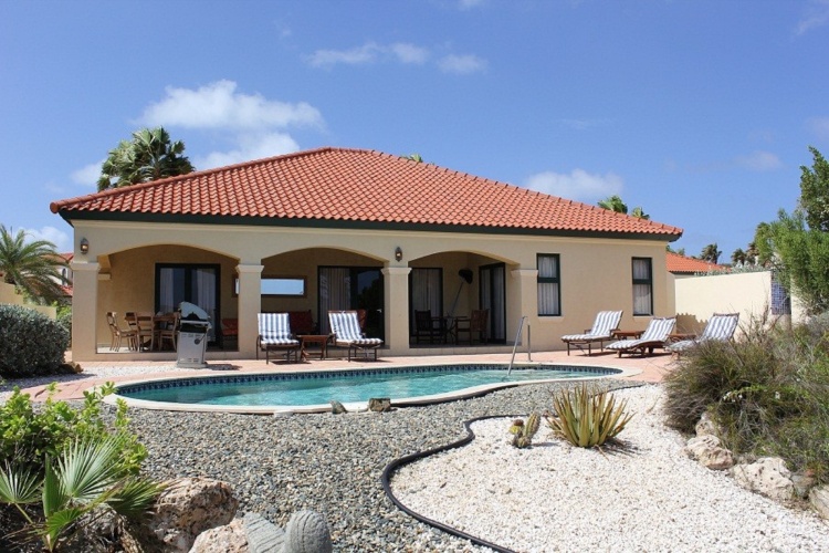 3 Bedrooms Villa