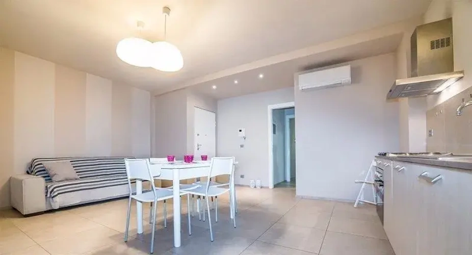 1 Bedroom Apartment with balcony
