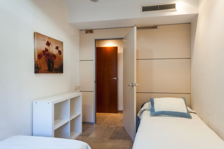 2 Bedrooms Apartment