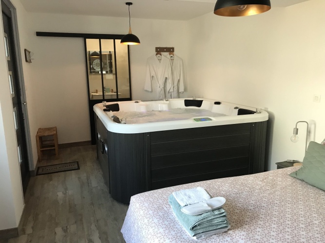 Standard Double room with courtyard view
