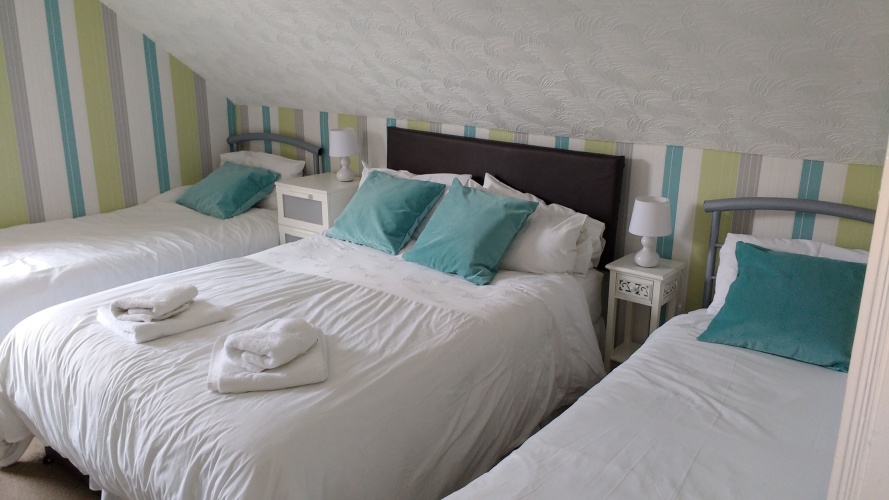 Standard Double Basement room